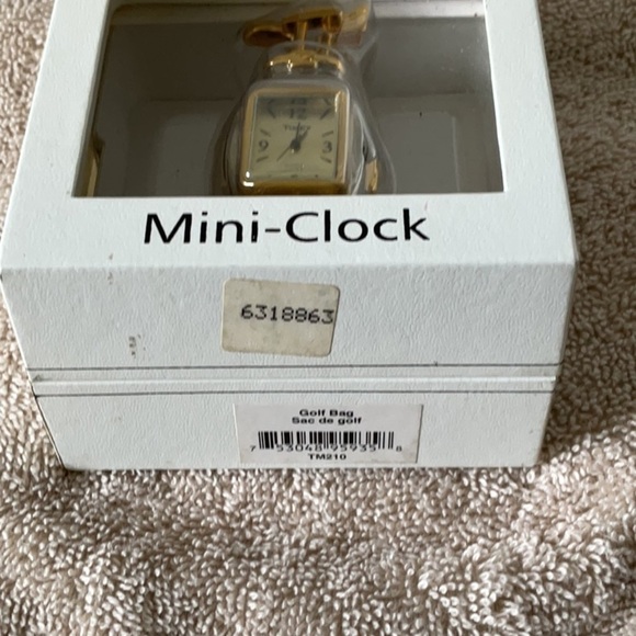 Timex Gold and Silver and gold golf Desk Clock - Picture 6 of 6